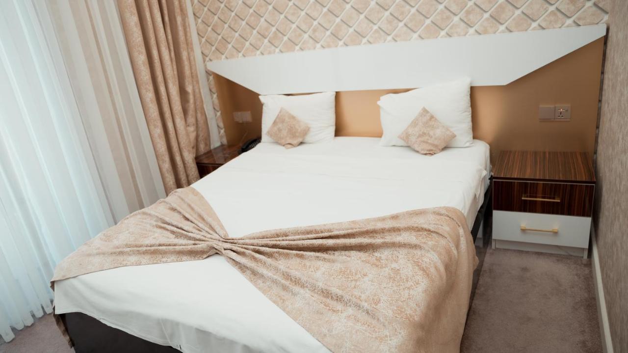 Dionis Hotel Baku Exterior photo
